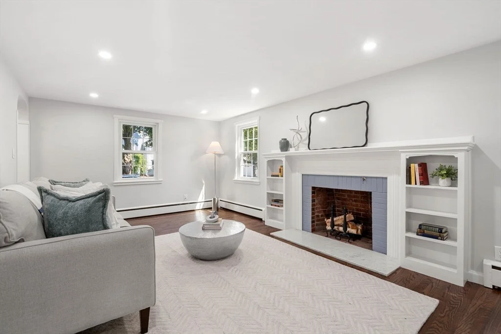 Photo of 37 Elmcrest Rd