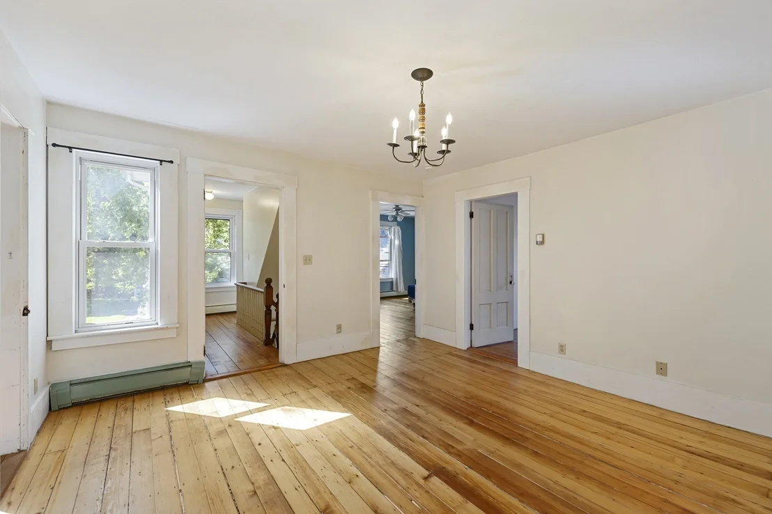 Photo of 10 Spring St