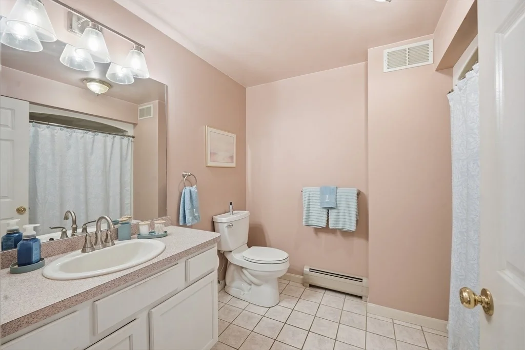 Photo of 7 Hillside Meadows Dr