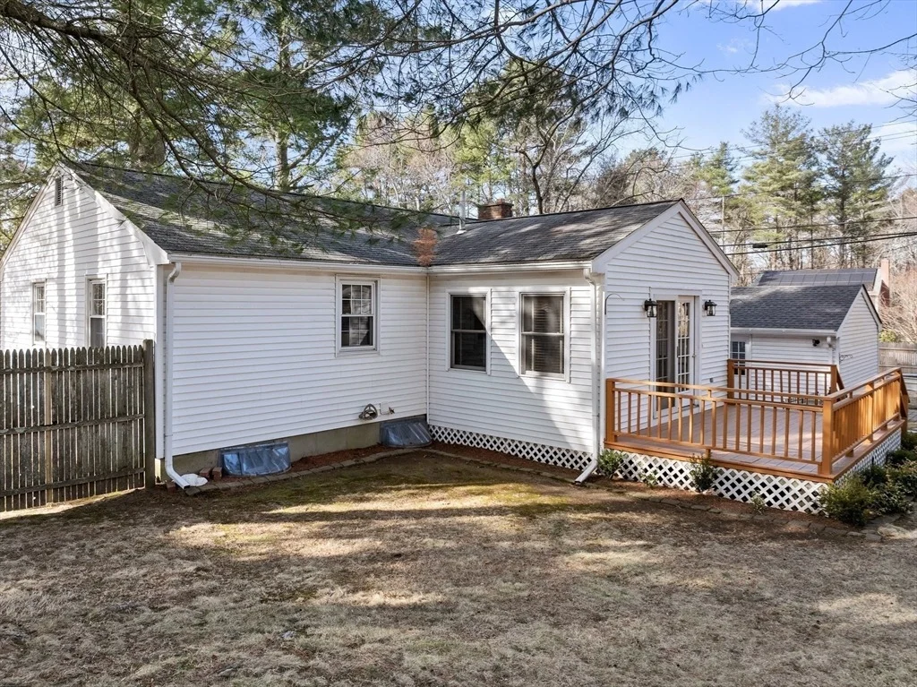 Photo of 2 Meadow Rd