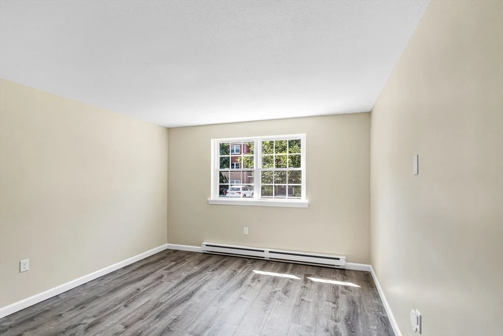 Photo of Unit D at 33 Maple Crest Cir