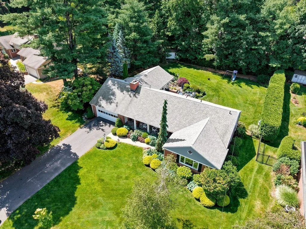 Photo of 93 Wheel Meadow Dr