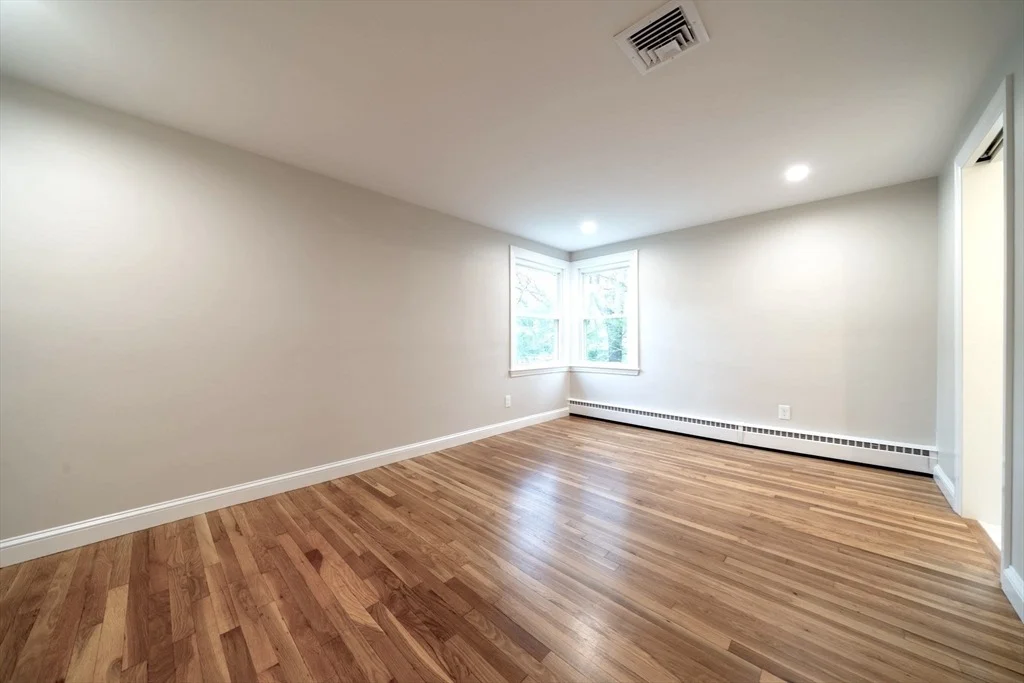 Photo of 26 Leonard Rd