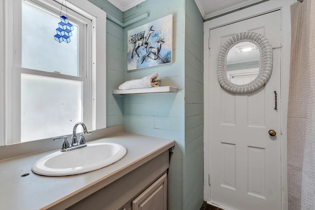Photo of 44 Maple Avenue