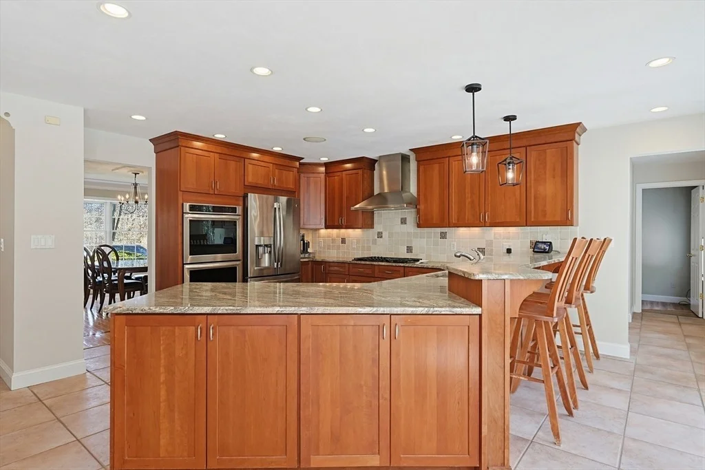 Photo of 8 Weyman Ln