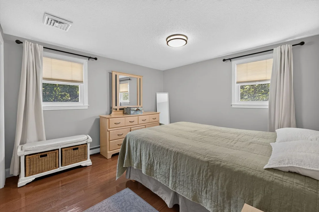Photo of 315 Broadway