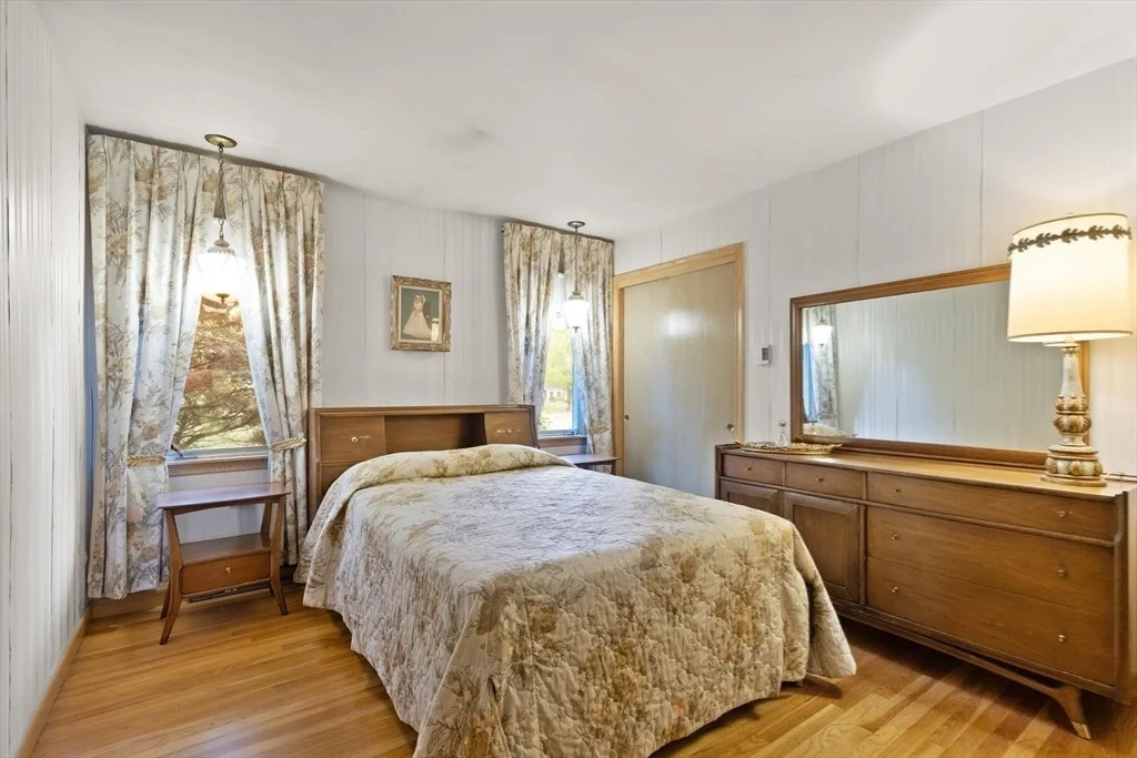 Photo of 27 Juniper St