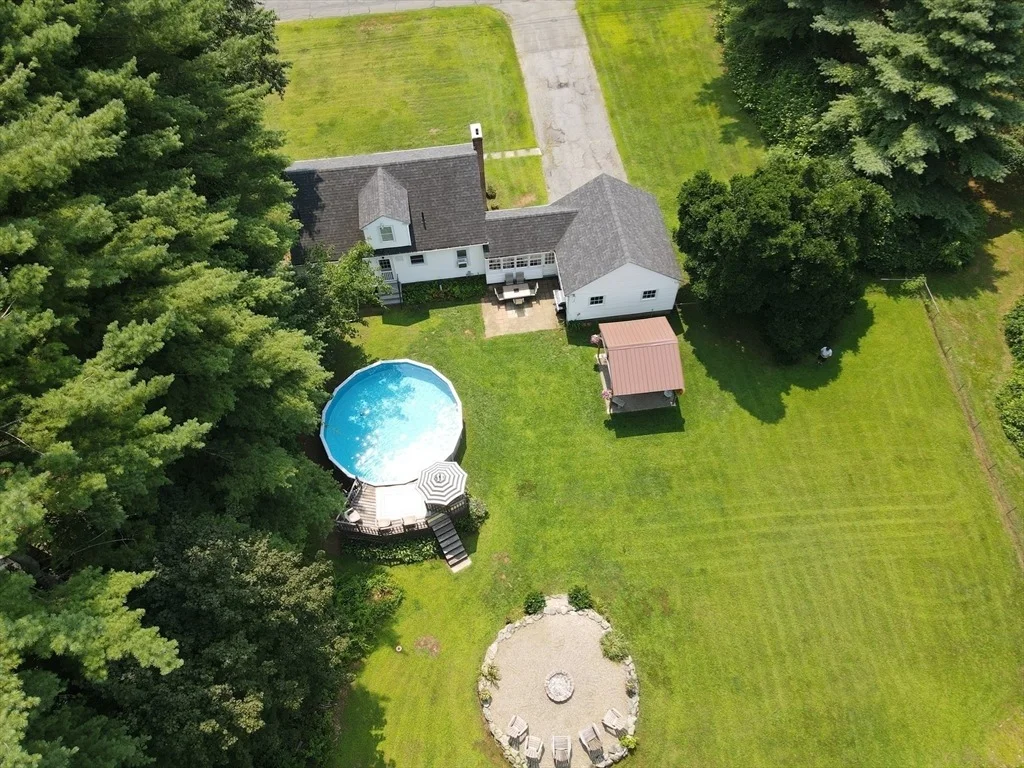 Photo of 84 Thayer Rd