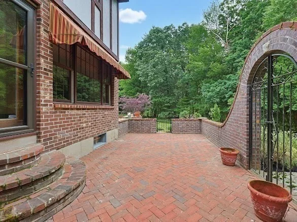 Photo of 107 Mill Street