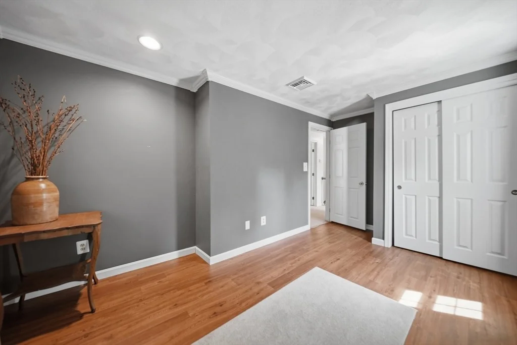 Photo of 16 Parsonage Hill Rd