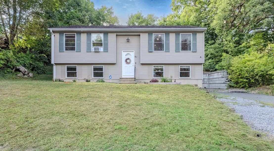 Photo of 91 Wendell St