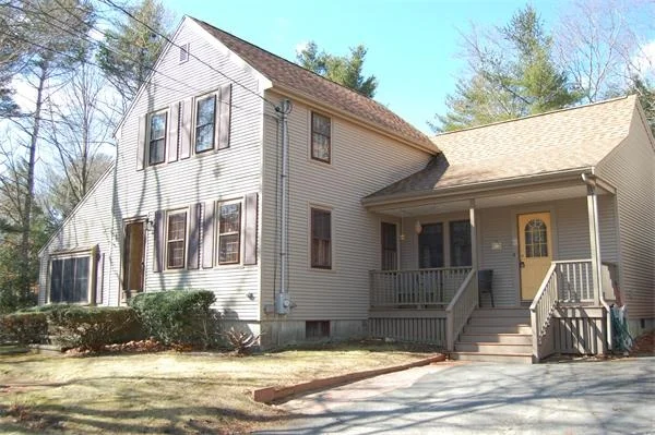 Photo of 28 Nottingham Dr