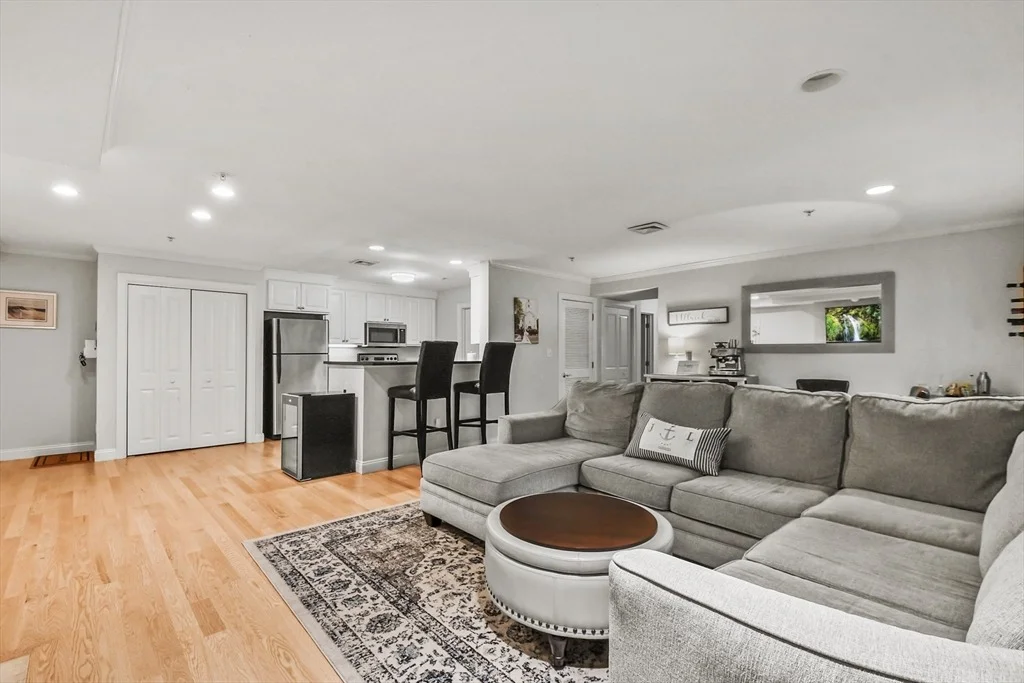 Photo of Unit C at 29 Maple Street