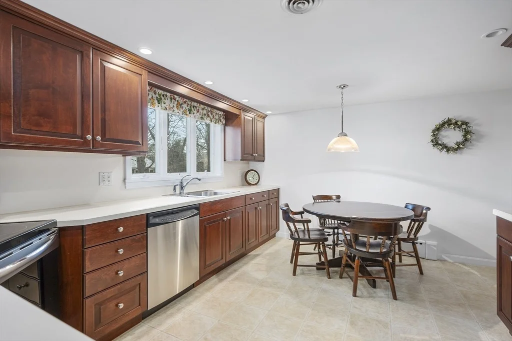 Photo of 31 Arbor Way