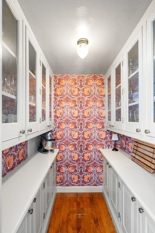 Photo of 979 Summer Street