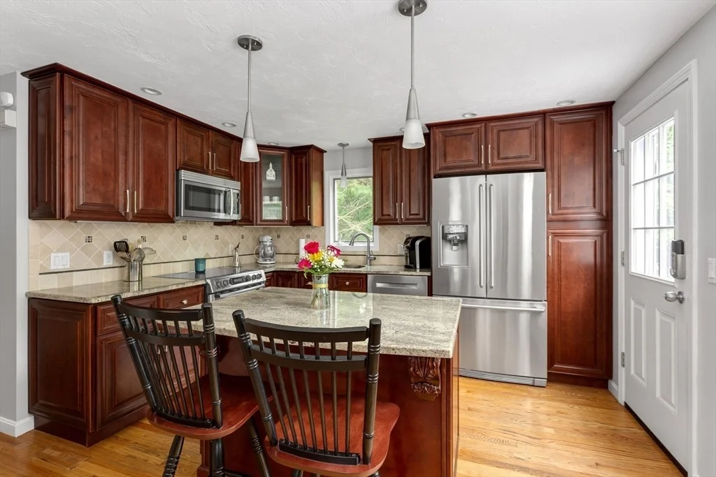 Photo of 194 Crossfield Rd