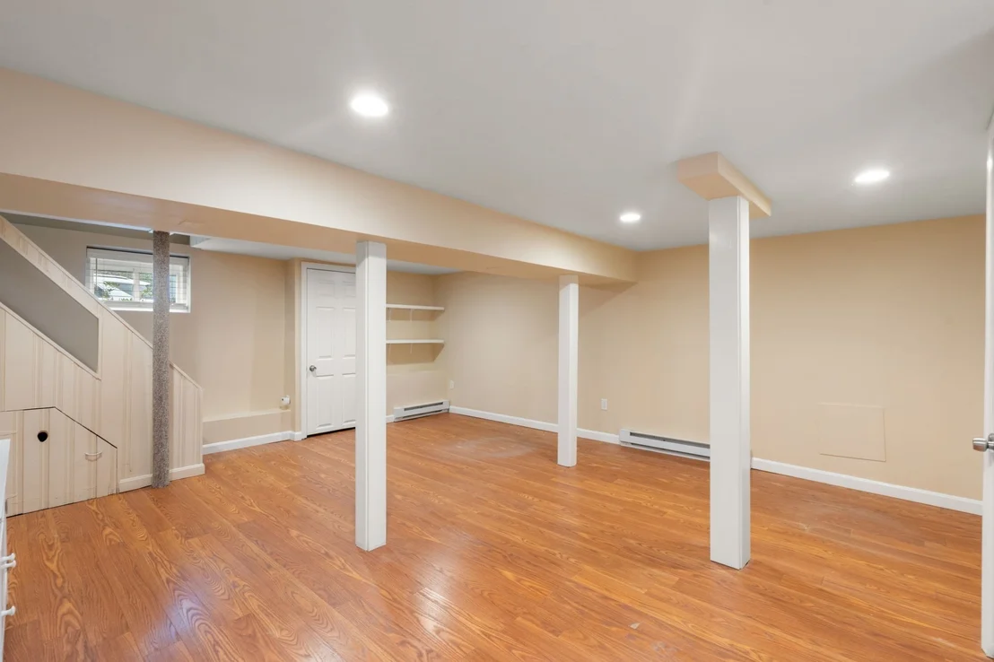 Photo of 63 Willow Ave