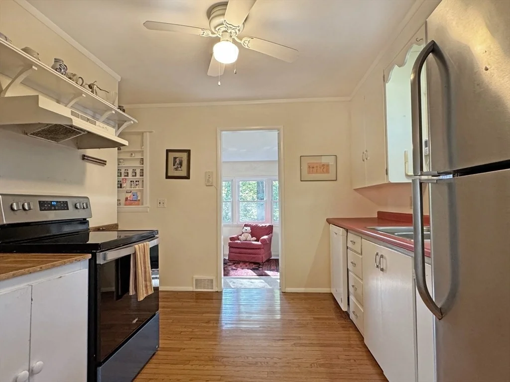 Photo of 45 Eastern Ave