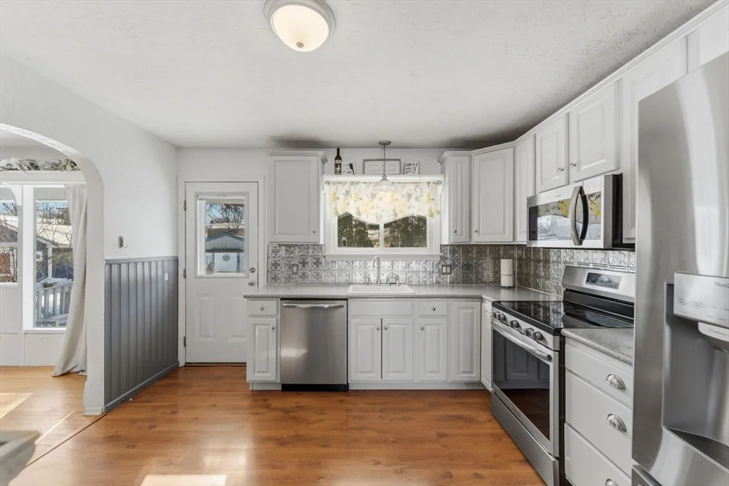 Photo of 93 Blue Bell Rd