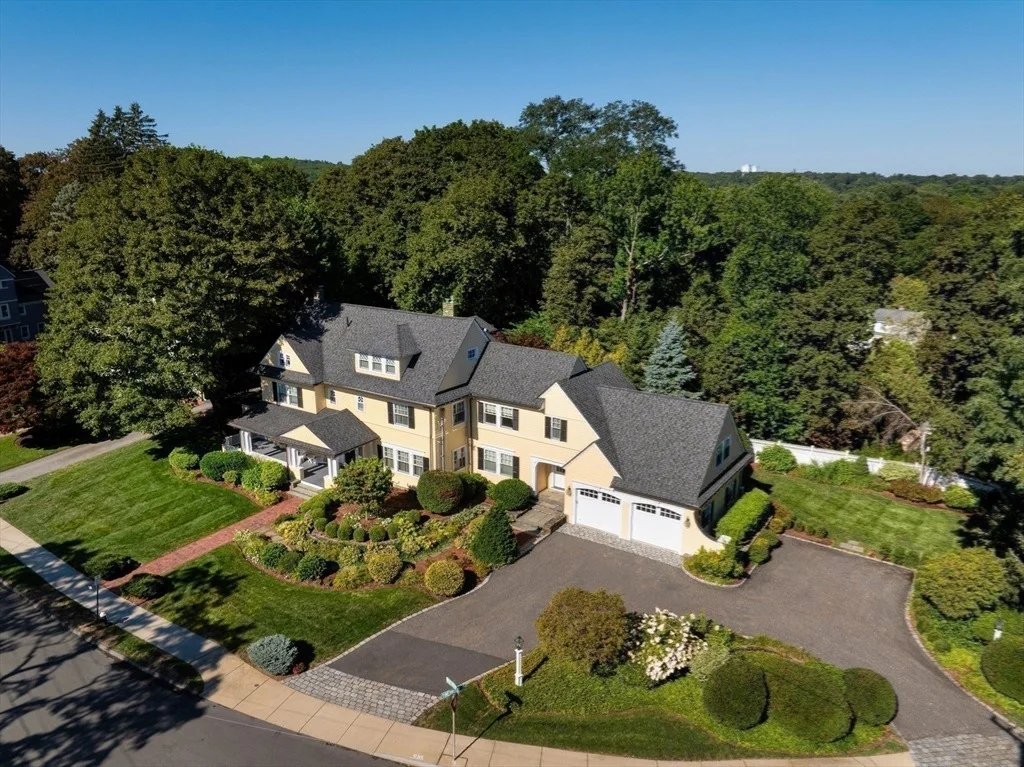 Photo of 11 Winthrop Road