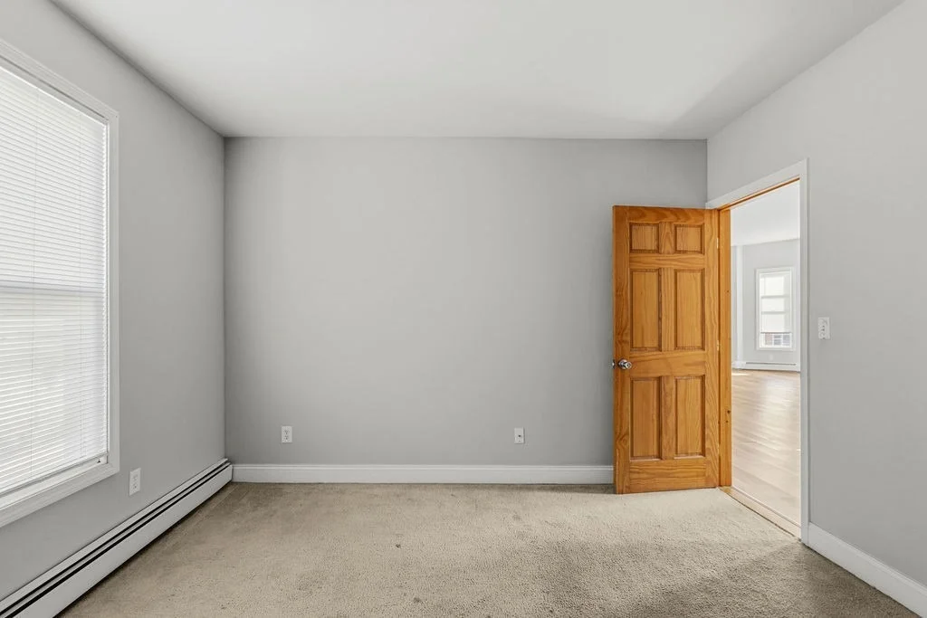 Photo of 998 Middle