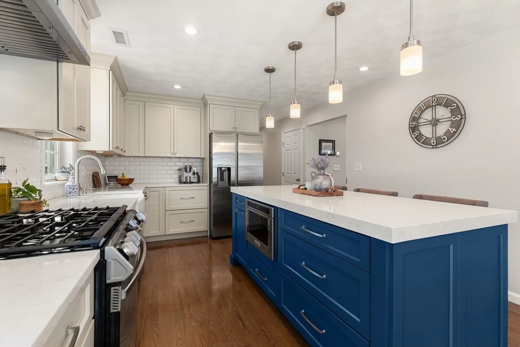 Photo of 34 Moffett Road