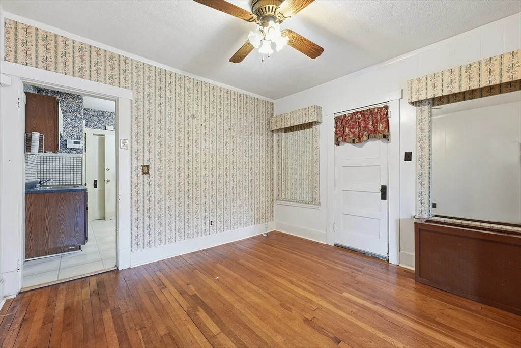 Photo of 136 Maynard St
