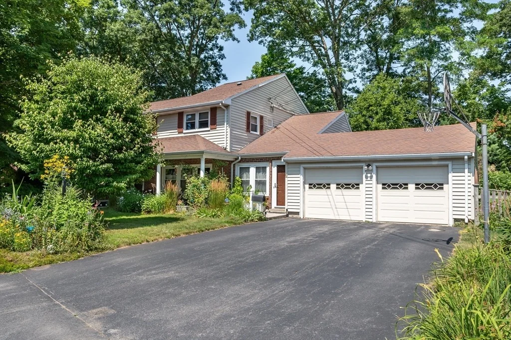 Photo of 1 Cheryl Rd