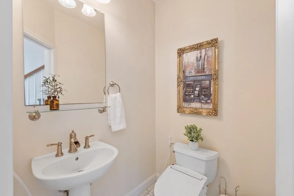 Photo of 83 Pleasant St
