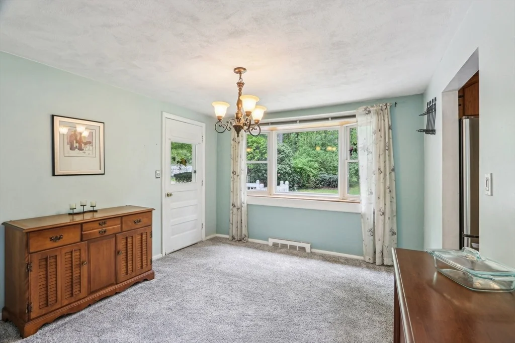 Photo of 51 Barton Dr