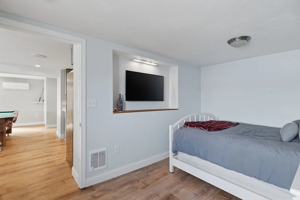 Photo of 411B Lake Avenue