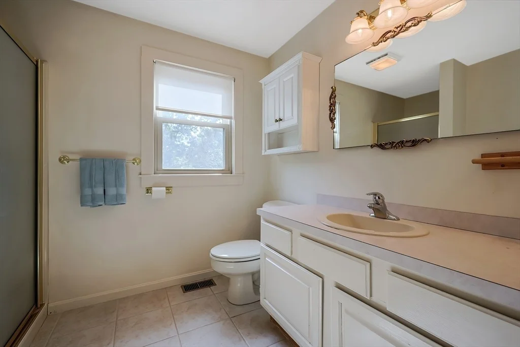 Photo of 65 Benjamin Day Dr.