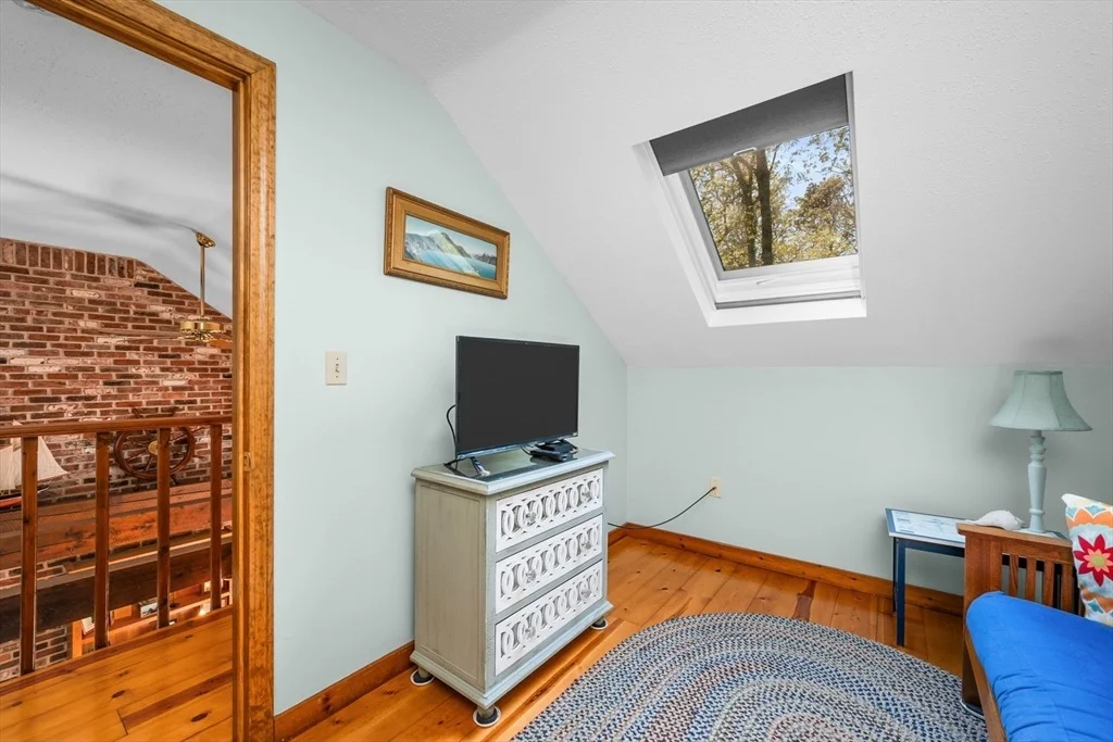 Photo of 21 2nd St