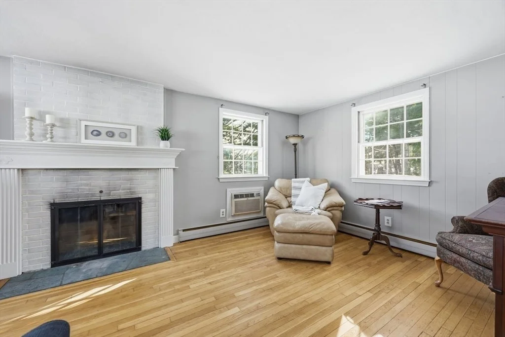 Photo of 276 Pond Street