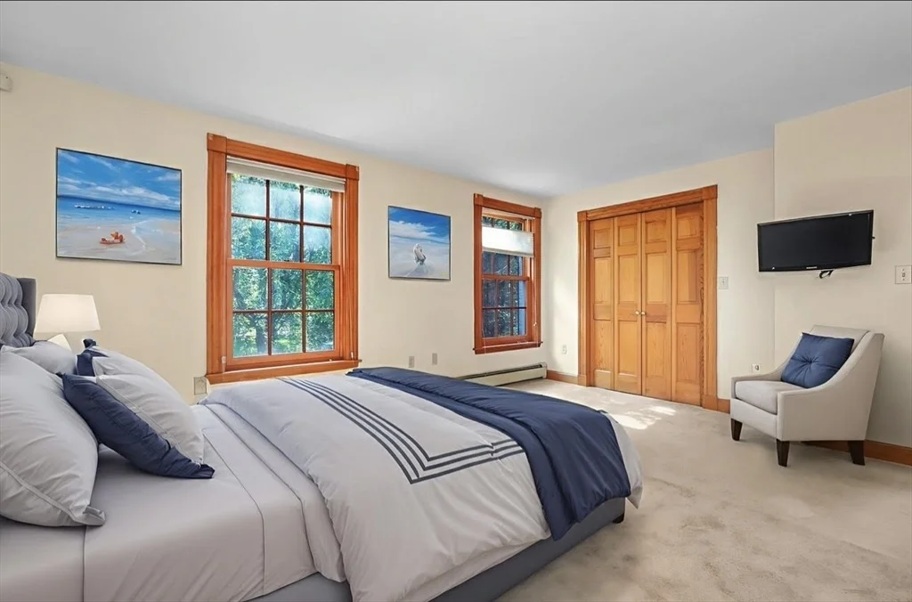 Photo of 10 Lorraine Cir
