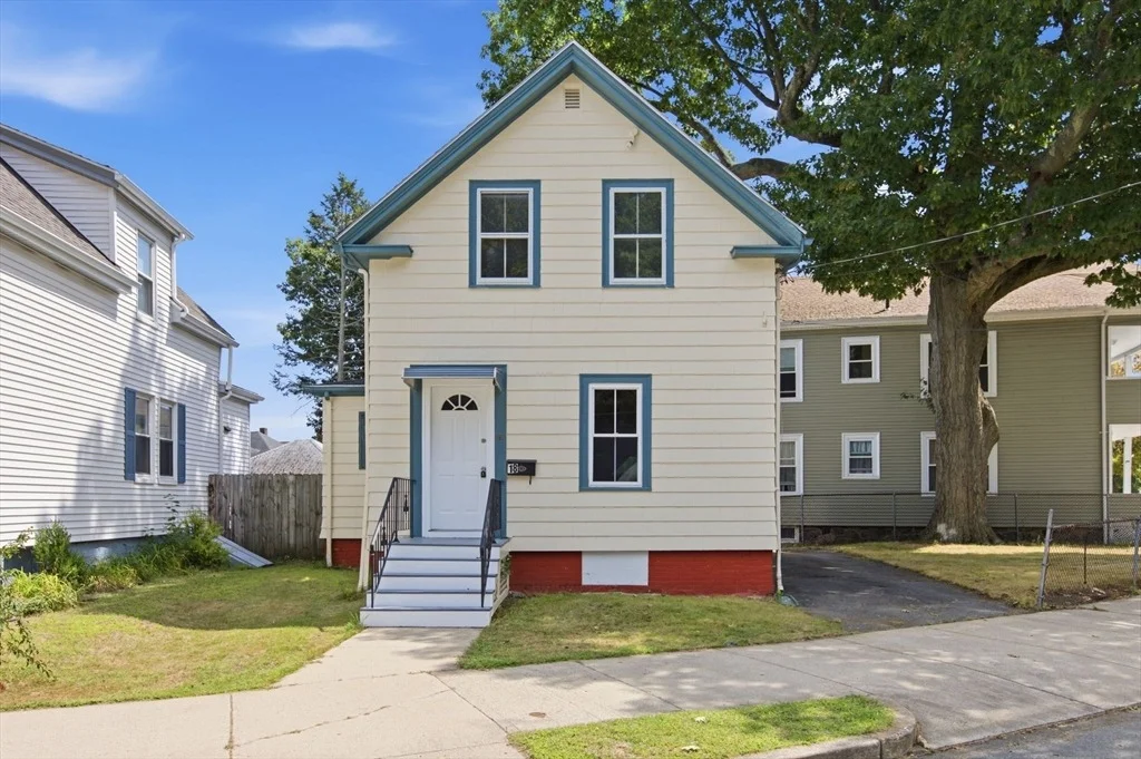 Photo of 18 Lambert Ave