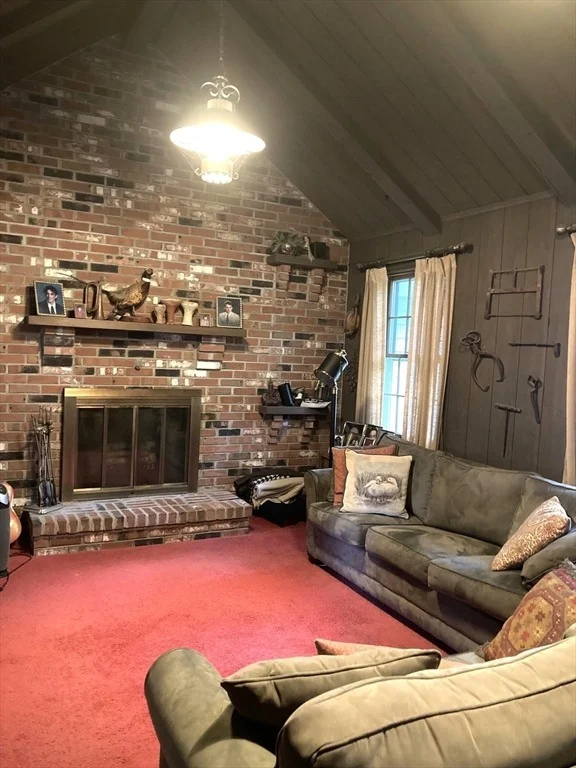 Photo of 146 Colonial Dr
