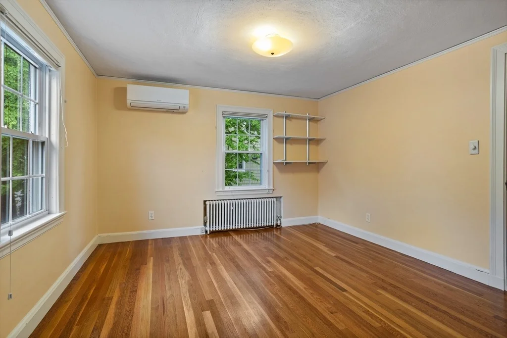 Photo of 168 Cedar Ave