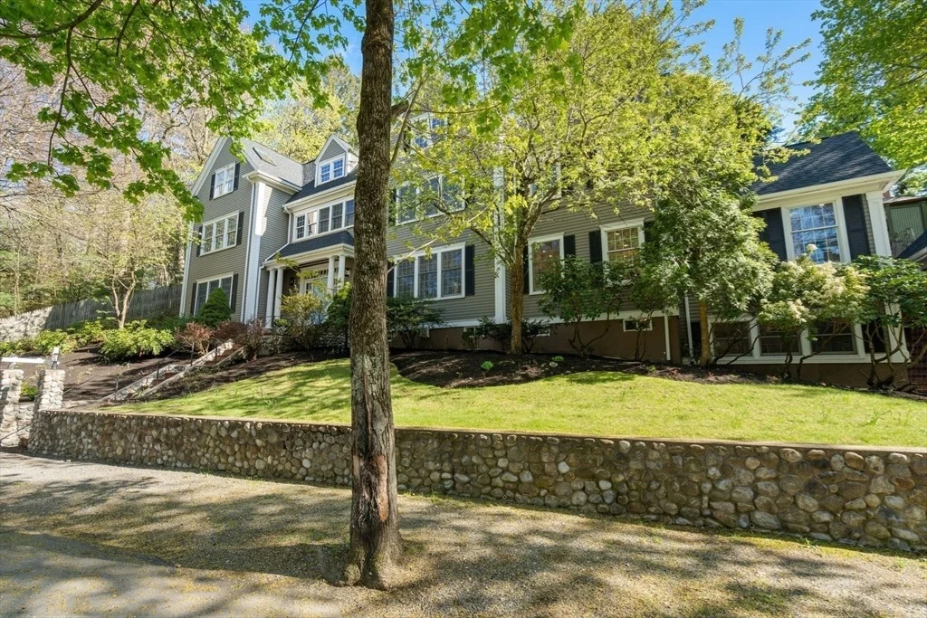 Photo of 110 Avalon Rd