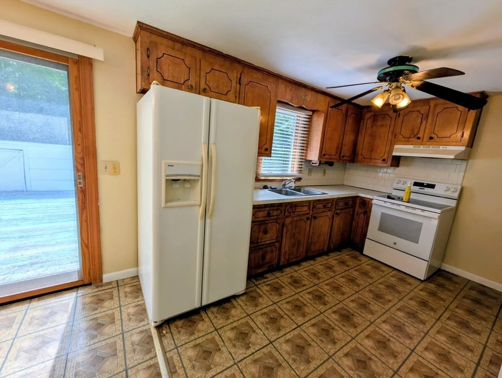 Photo of 7 Birchwood Dr
