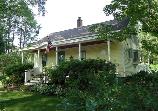 Photo of 250 Old Post Road