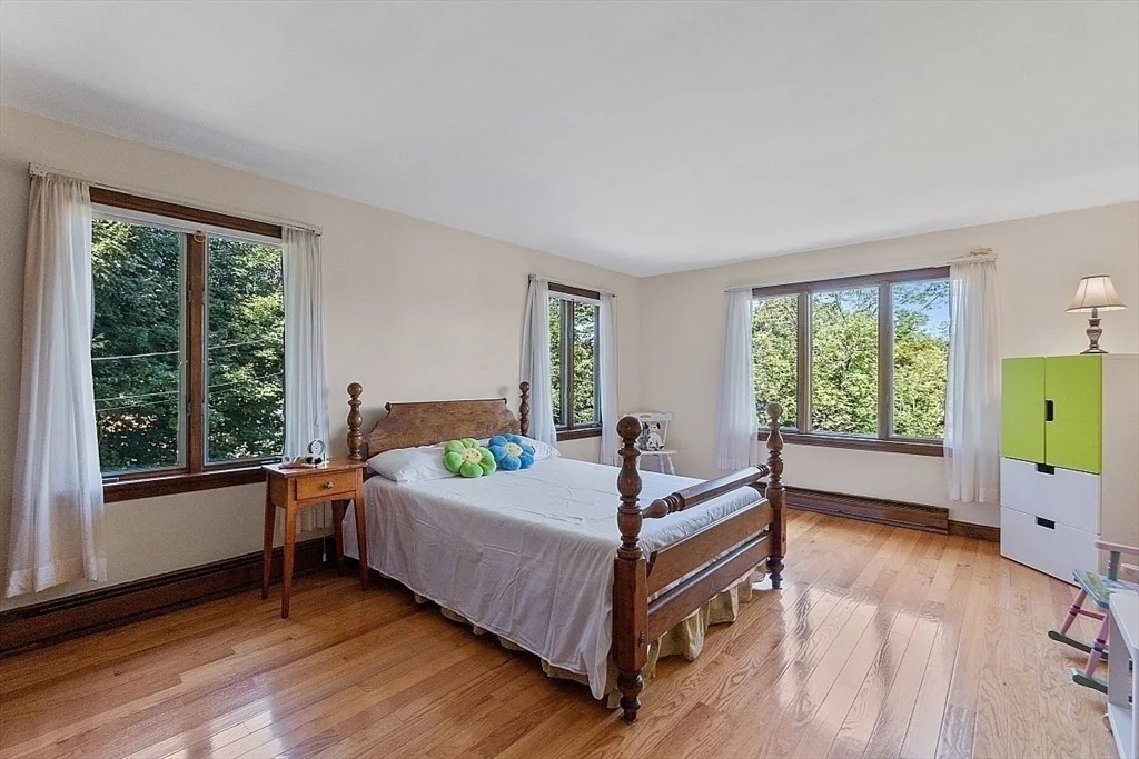 Photo of 154 Summer St