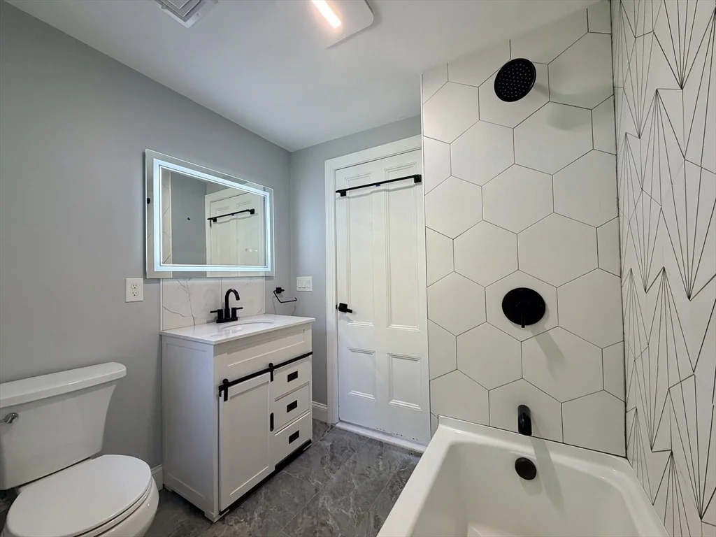 Photo of 21 Maple Street
