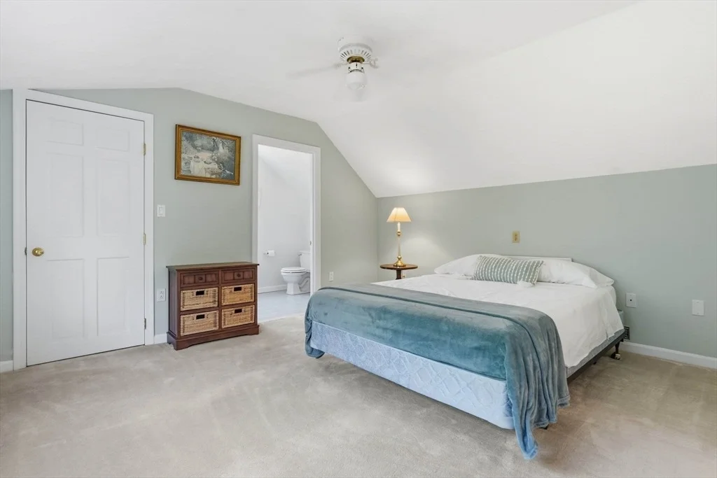 Photo of 32 Hammersmith, Dr.