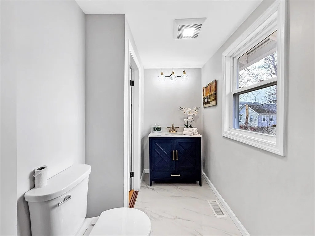 Photo of 87 Arborway Dr