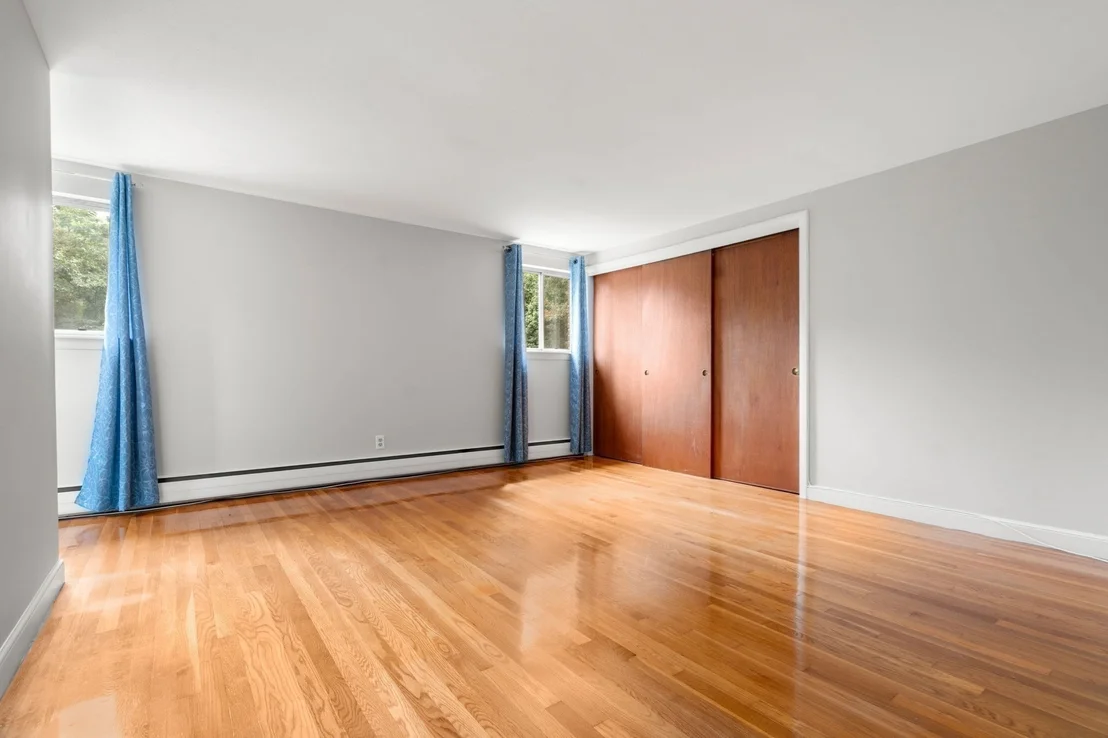 Photo of 444 Clapboardtree Street