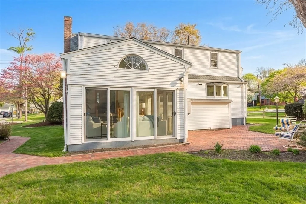 Photo of 250 Bacon St