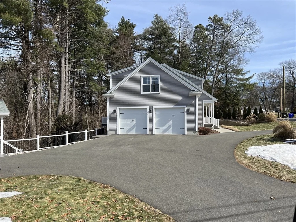 Photo of 68 Tallyho Dr