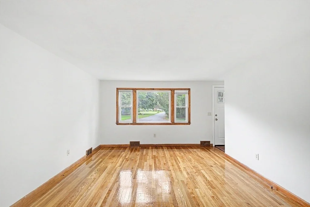 Photo of 9 Moss Rd