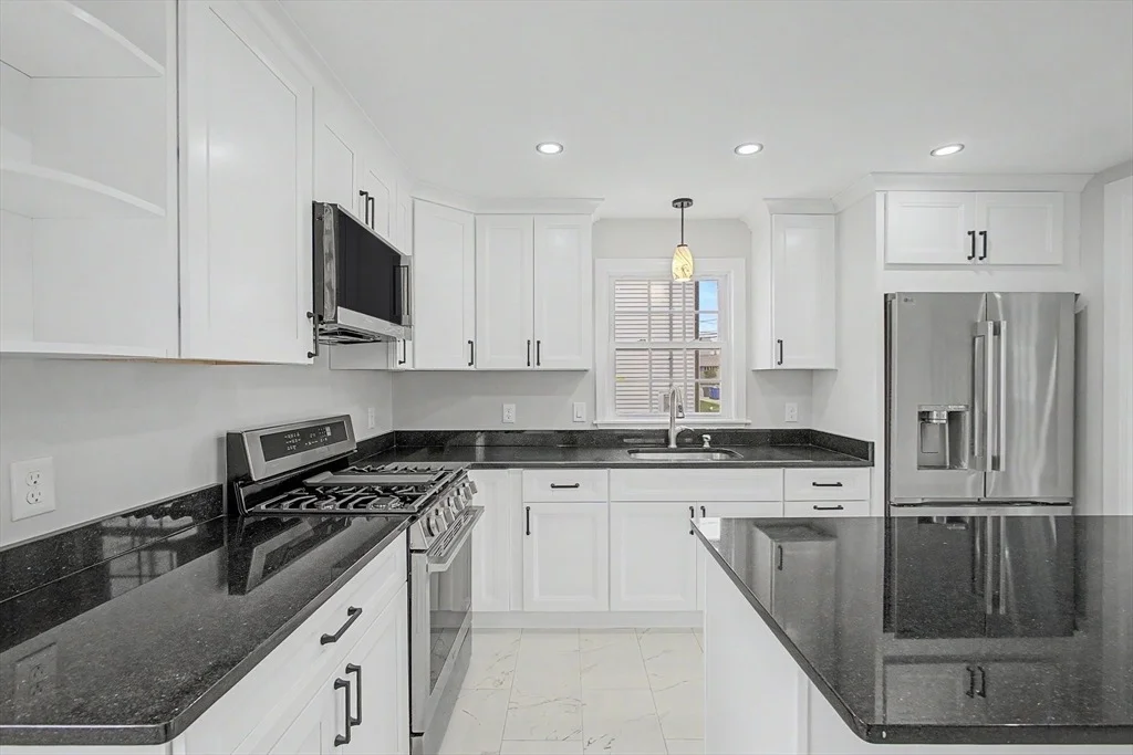Photo of 298 King St